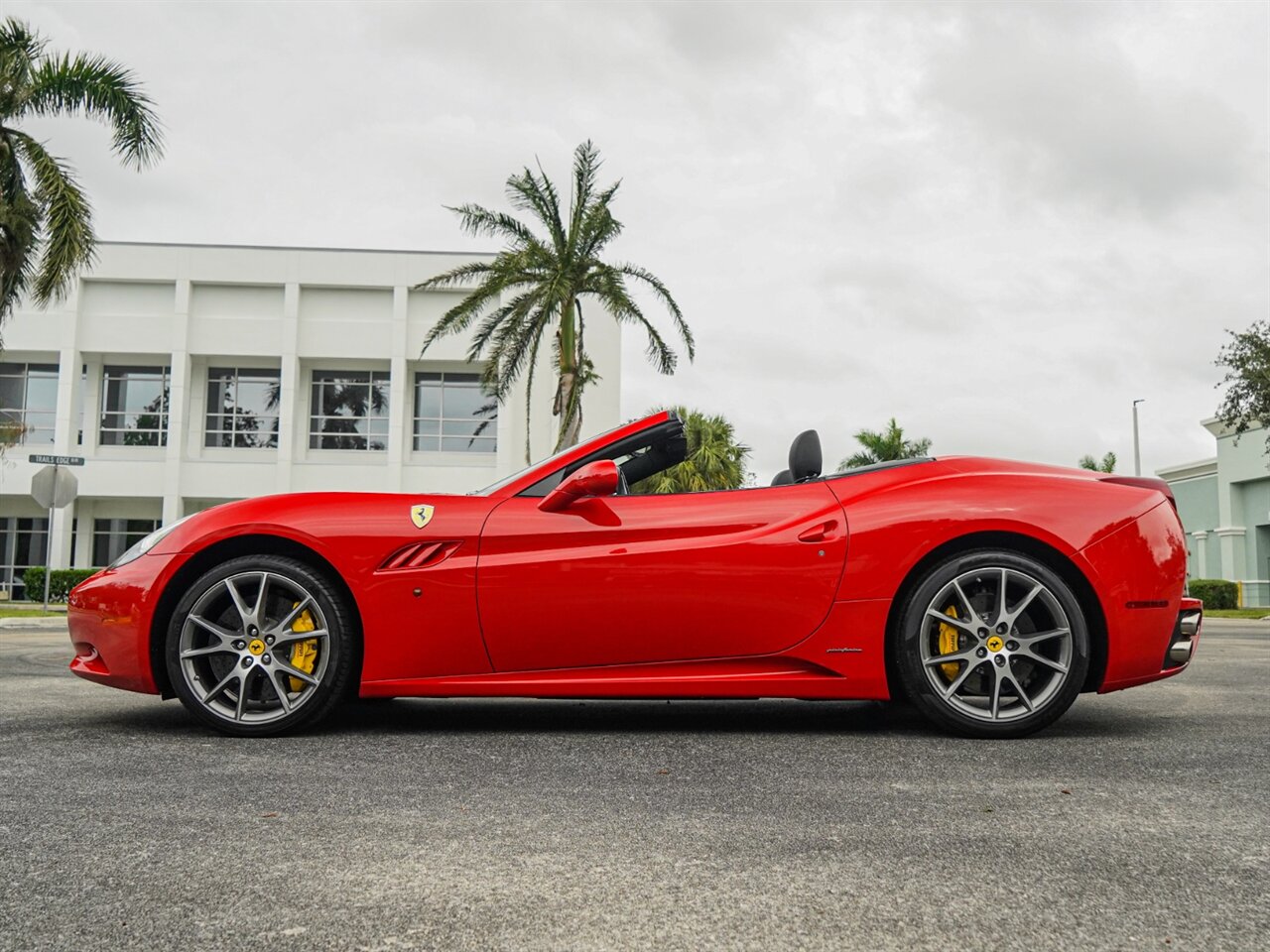 2013 Ferrari California   - Photo 46 - Bonita Springs, FL 34134