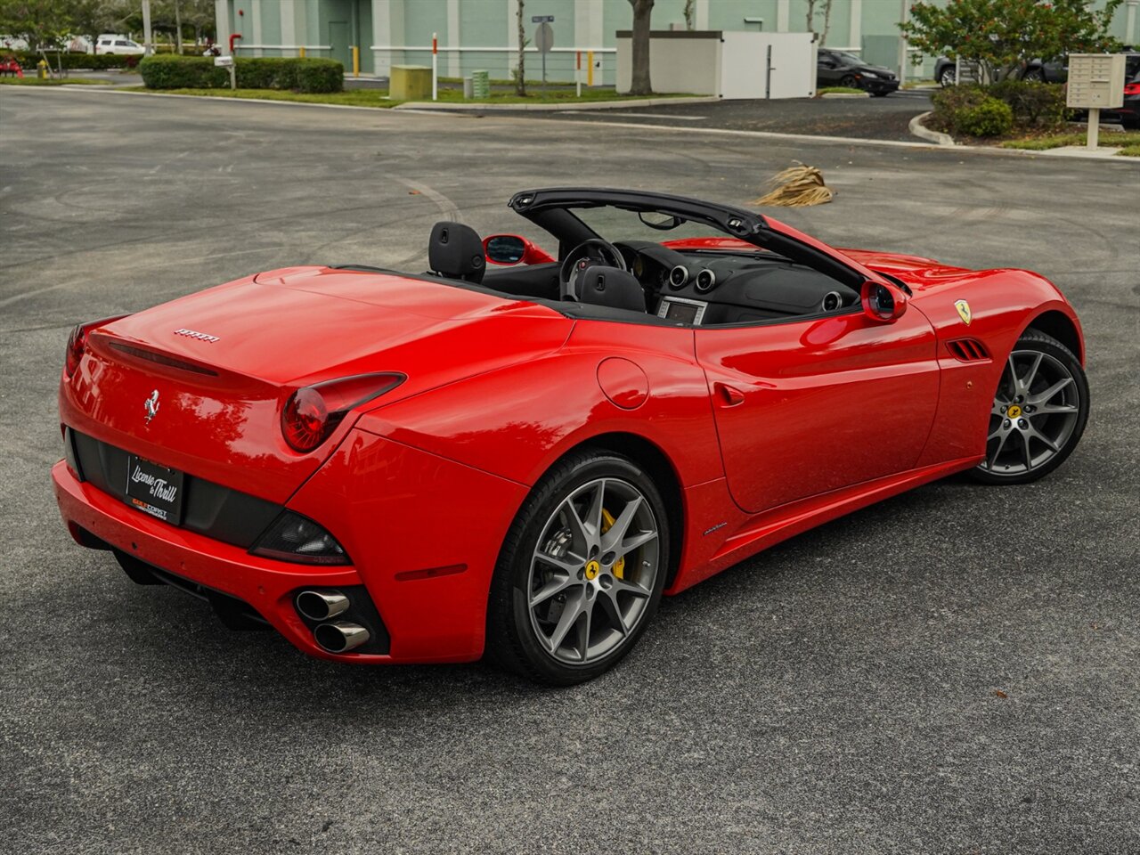 2013 Ferrari California   - Photo 66 - Bonita Springs, FL 34134