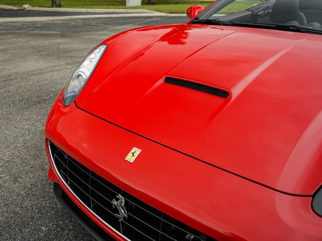 2013 Ferrari California   - Photo 8 - Bonita Springs, FL 34134