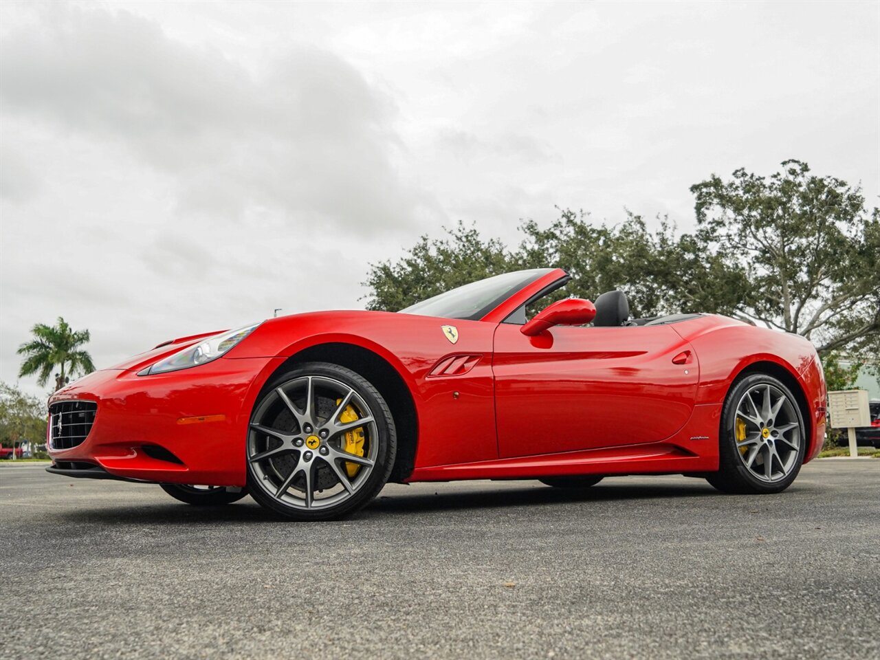 2013 Ferrari California   - Photo 15 - Bonita Springs, FL 34134