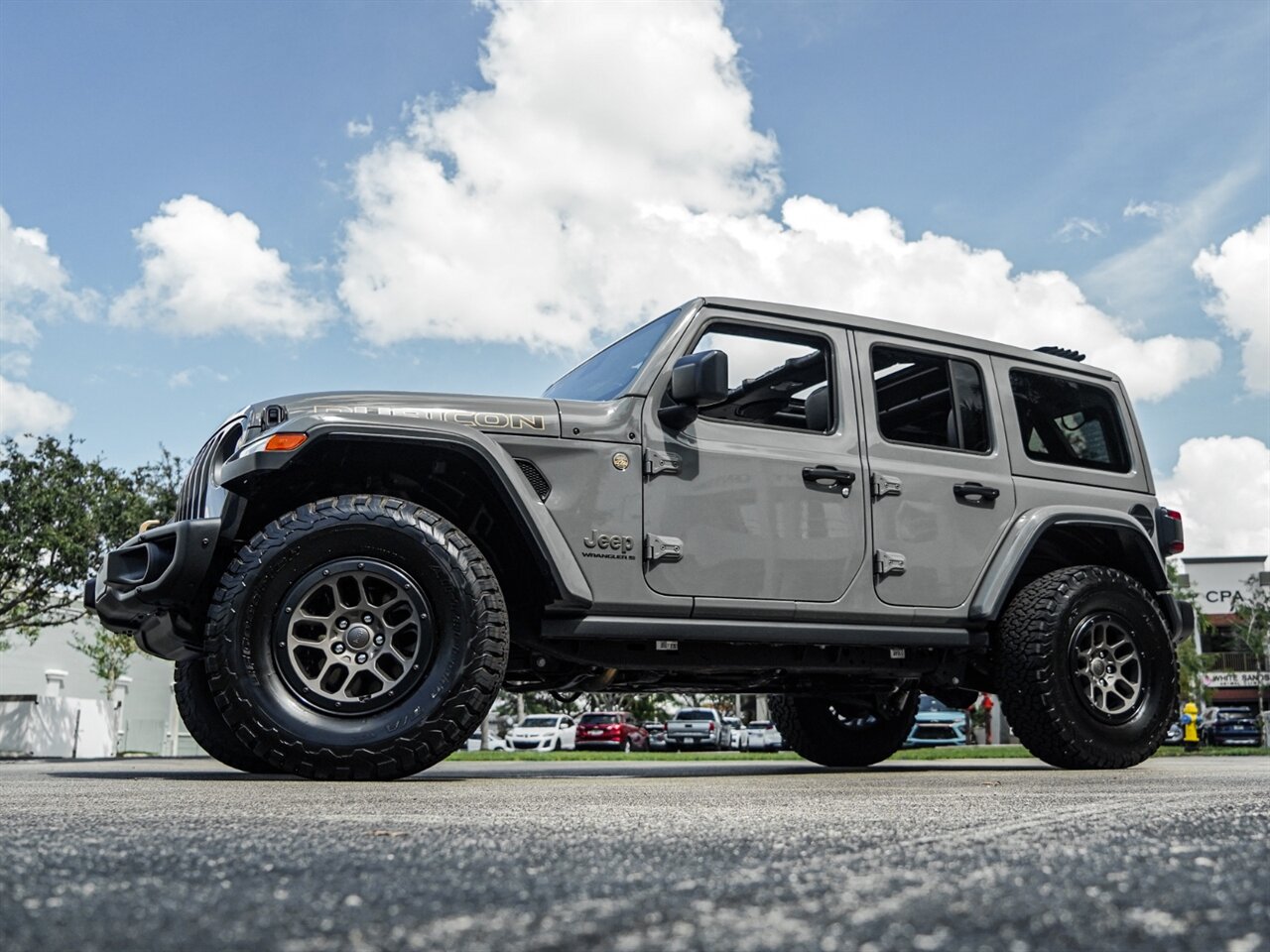 2023 Jeep Wrangler Rubicon 392   - Photo 9 - Bonita Springs, FL 34134