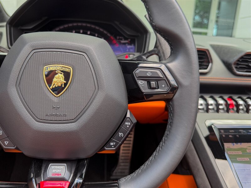 2021 Lamborghini Huracan EVO Spyder   - Photo 28 - Bonita Springs, FL 34134