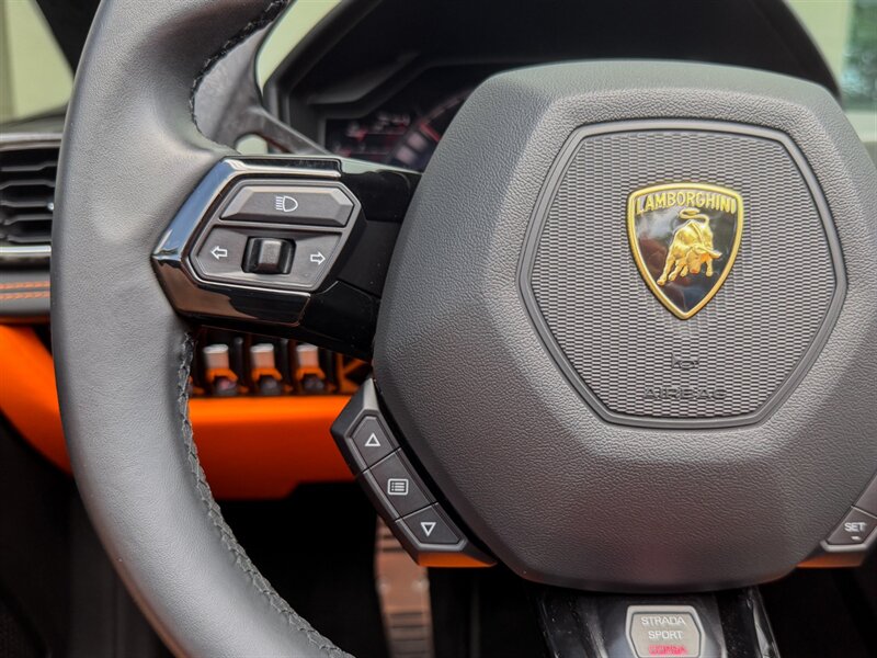 2021 Lamborghini Huracan EVO Spyder   - Photo 29 - Bonita Springs, FL 34134
