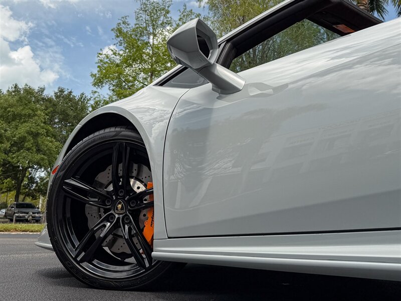 2021 Lamborghini Huracan EVO Spyder   - Photo 50 - Bonita Springs, FL 34134
