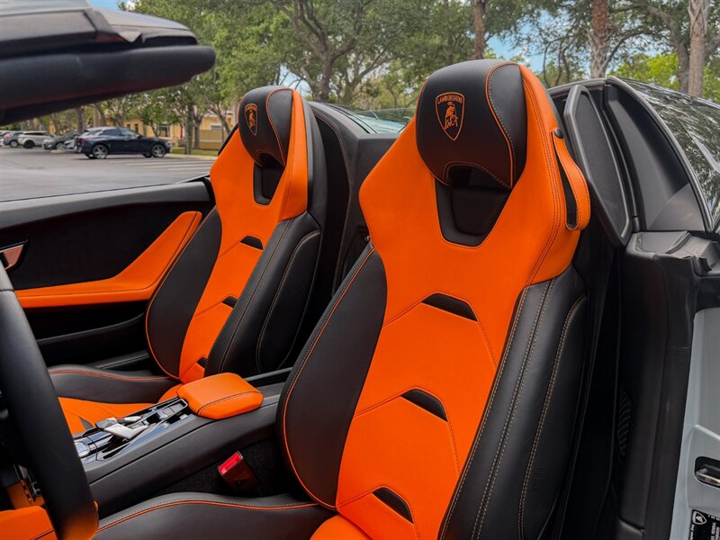 2021 Lamborghini Huracan EVO Spyder   - Photo 23 - Bonita Springs, FL 34134
