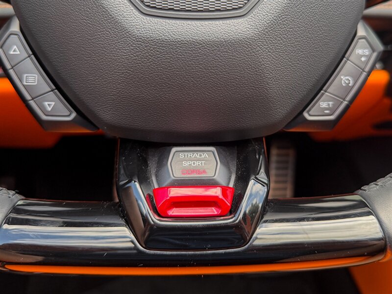 2021 Lamborghini Huracan EVO Spyder   - Photo 30 - Bonita Springs, FL 34134