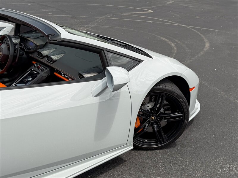 2021 Lamborghini Huracan EVO Spyder   - Photo 61 - Bonita Springs, FL 34134