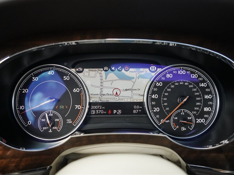 2018 Bentley Bentayga Onyx Edition - Photo 13 - Bonita Springs, FL 34134
