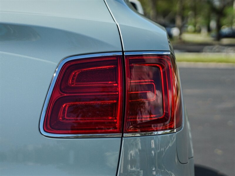 2018 Bentley Bentayga Onyx Edition - Photo 60 - Bonita Springs, FL 34134