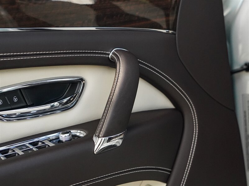 2018 Bentley Bentayga Onyx Edition - Photo 26 - Bonita Springs, FL 34134