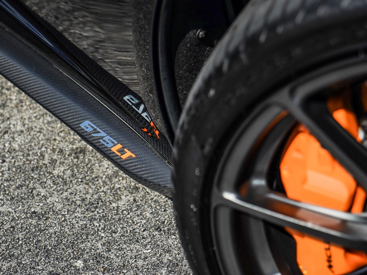 2016 McLaren 675LT   - Photo 40 - Bonita Springs, FL 34134