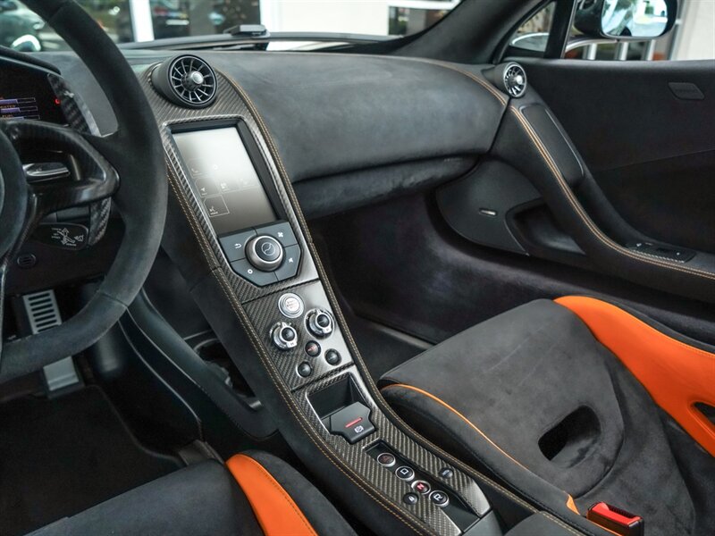 2016 McLaren 675LT - Photo 15 - Bonita Springs, FL 34134