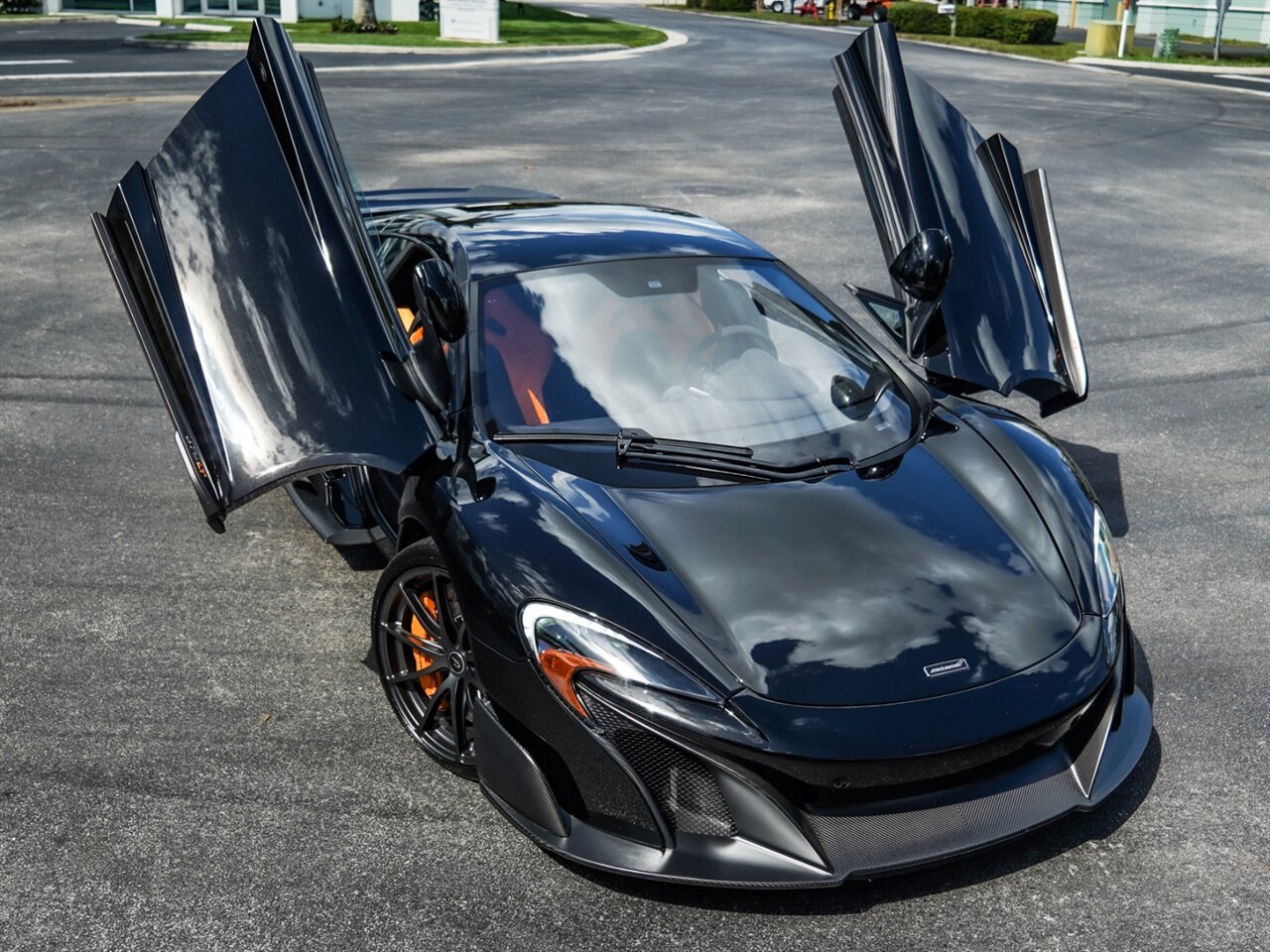 2016 McLaren 675LT   - Photo 37 - Bonita Springs, FL 34134