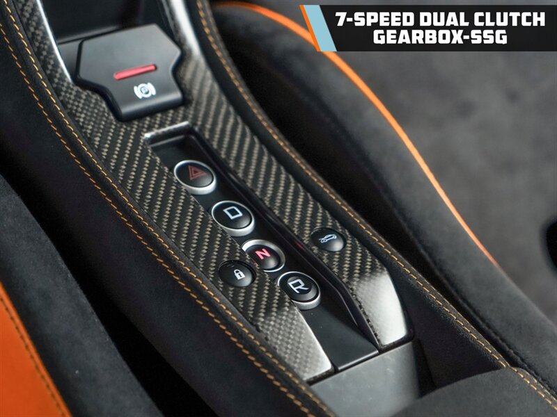 2016 McLaren 675LT - Photo 16 - Bonita Springs, FL 34134