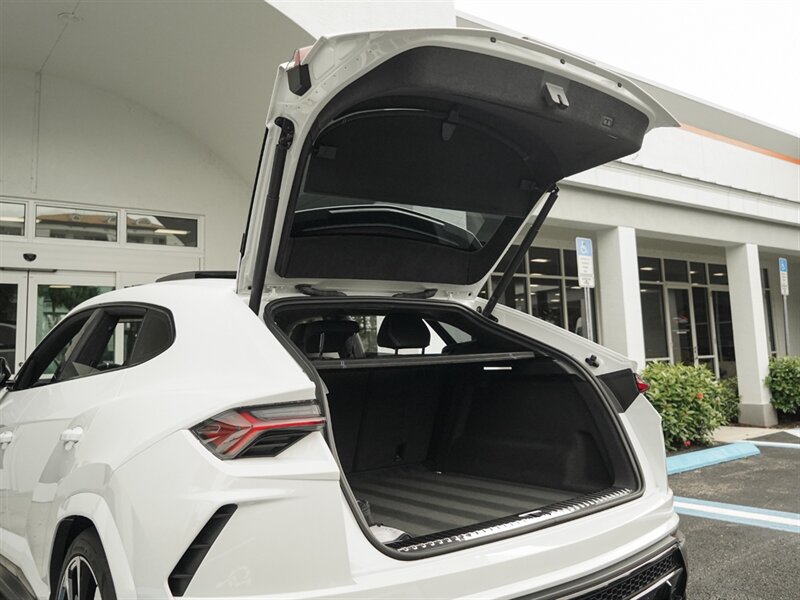 2022 Lamborghini Urus   - Photo 47 - Bonita Springs, FL 34134