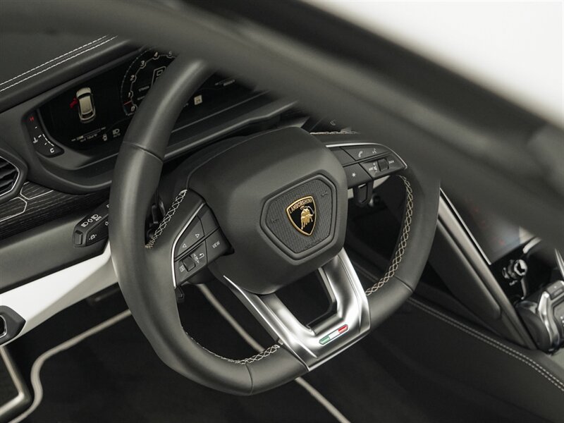 2022 Lamborghini Urus   - Photo 34 - Bonita Springs, FL 34134