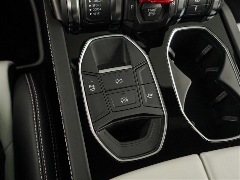 2022 Lamborghini Urus   - Photo 20 - Bonita Springs, FL 34134