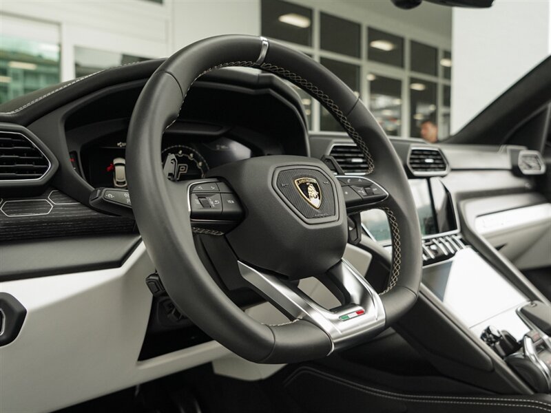 2022 Lamborghini Urus   - Photo 12 - Bonita Springs, FL 34134
