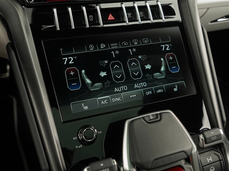 2022 Lamborghini Urus   - Photo 16 - Bonita Springs, FL 34134