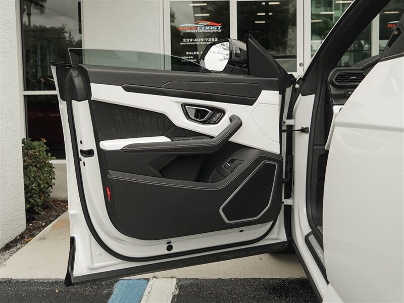 2022 Lamborghini Urus   - Photo 24 - Bonita Springs, FL 34134