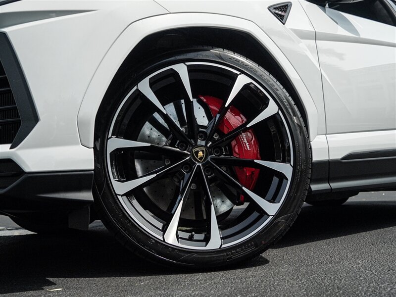 2022 Lamborghini Urus   - Photo 11 - Bonita Springs, FL 34134