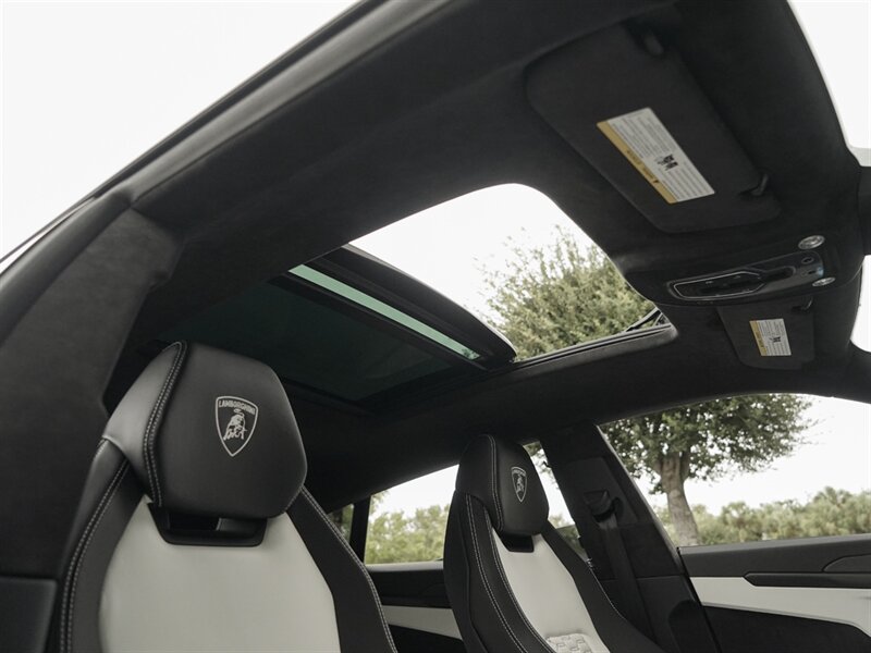 2022 Lamborghini Urus   - Photo 38 - Bonita Springs, FL 34134