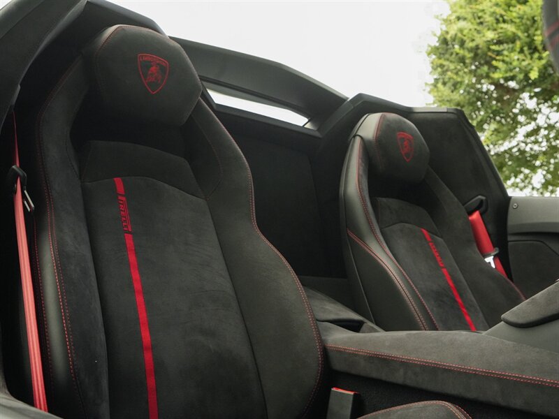 2016 Lamborghini Aventador LP 700-4 - Photo 35 - Bonita Springs, FL 34134