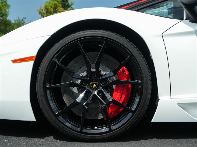 2016 Lamborghini Aventador LP 700-4 - Photo 45 - Bonita Springs, FL 34134