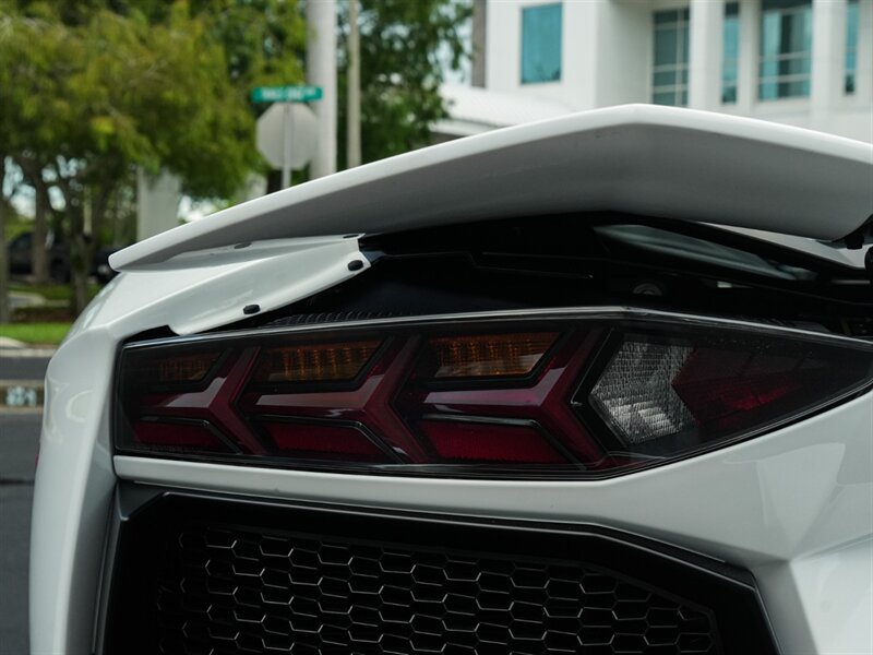 2016 Lamborghini Aventador LP 700-4 - Photo 54 - Bonita Springs, FL 34134