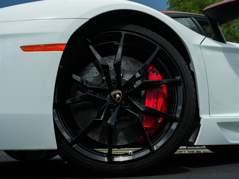 2016 Lamborghini Aventador LP 700-4 - Photo 12 - Bonita Springs, FL 34134