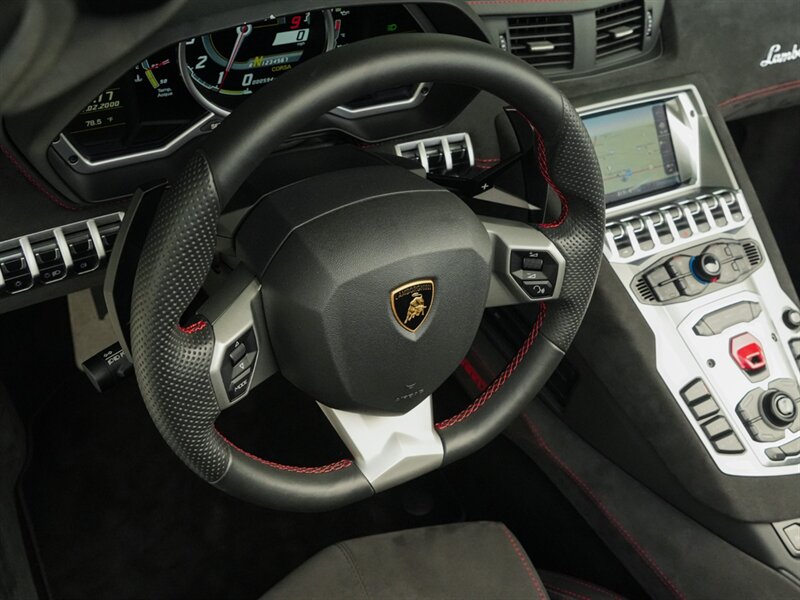 2016 Lamborghini Aventador LP 700-4 - Photo 33 - Bonita Springs, FL 34134