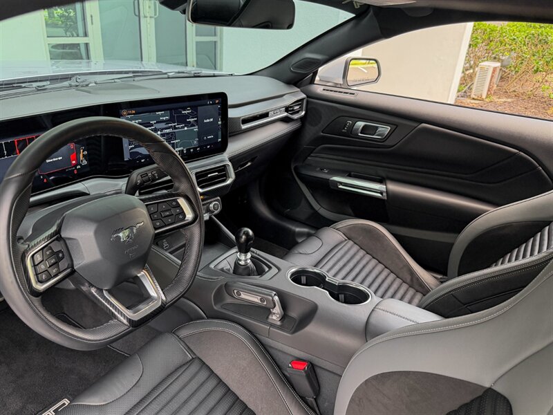 2025 Ford Mustang RTR - Photo 14 - Bonita Springs, FL 34134