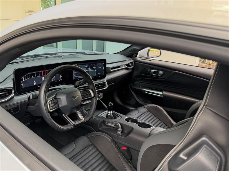 2025 Ford Mustang RTR - Photo 2 - Bonita Springs, FL 34134