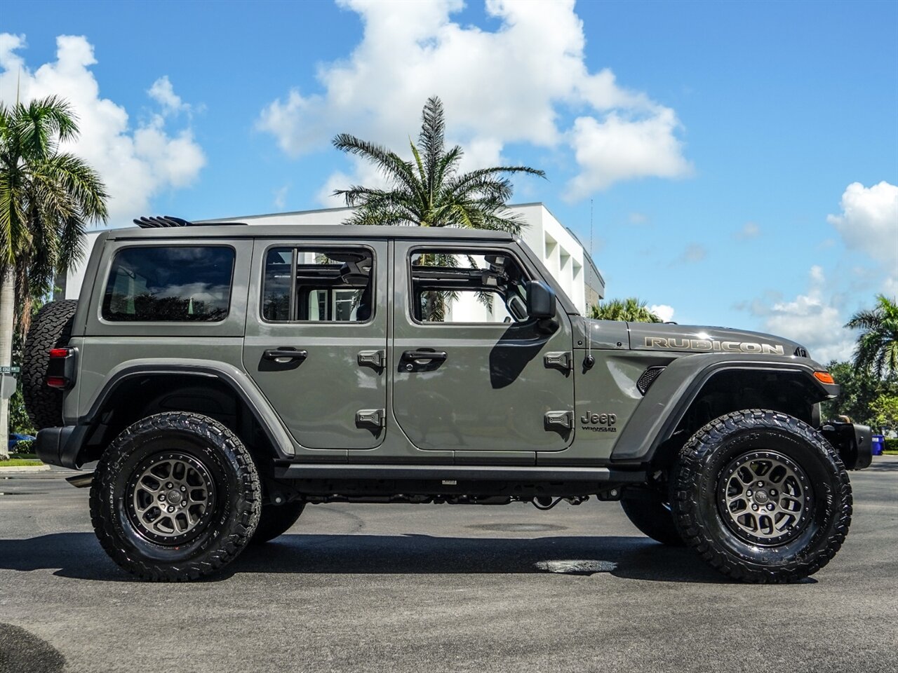 2022 Jeep Wrangler Unlimited Rubicon392   - Photo 47 - Bonita Springs, FL 34134