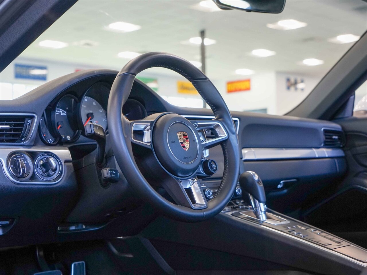 2018 Porsche 911 Carrera S   - Photo 37 - Bonita Springs, FL 34134