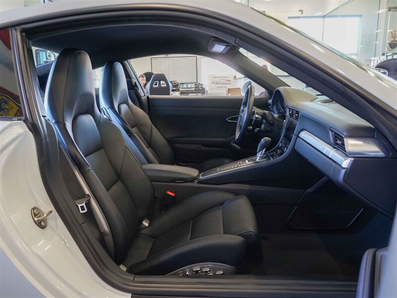 2018 Porsche 911 Carrera S - Photo 23 - Bonita Springs, FL 34134