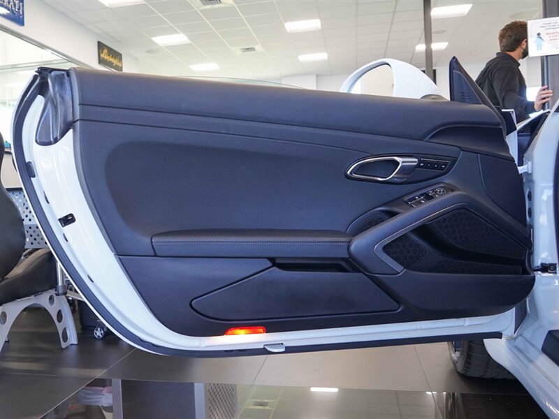 2018 Porsche 911 Carrera S - Photo 13 - Bonita Springs, FL 34134