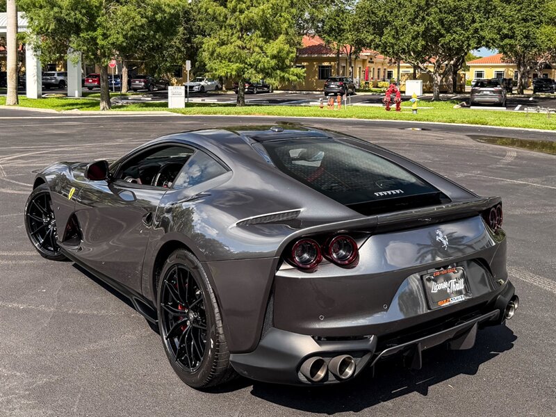 2018 Ferrari 812 Superfast   - Photo 45 - Bonita Springs, FL 34134
