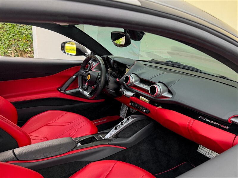 2018 Ferrari 812 Superfast   - Photo 24 - Bonita Springs, FL 34134