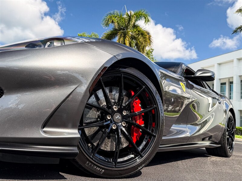 2018 Ferrari 812 Superfast   - Photo 11 - Bonita Springs, FL 34134