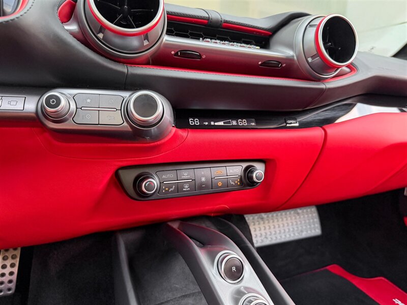 2018 Ferrari 812 Superfast   - Photo 16 - Bonita Springs, FL 34134