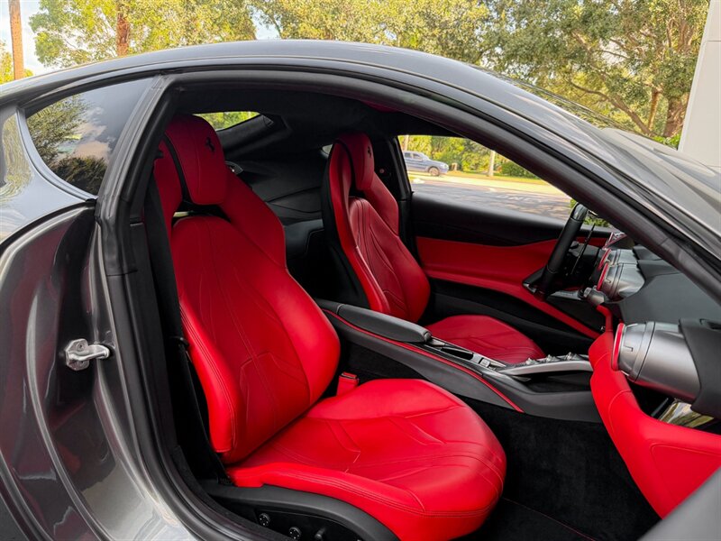 2018 Ferrari 812 Superfast   - Photo 28 - Bonita Springs, FL 34134