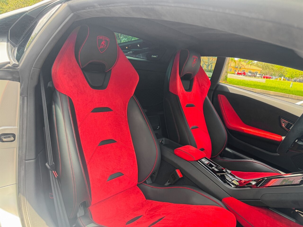 2020 Lamborghini Huracan EVO   - Photo 35 - Bonita Springs, FL 34134