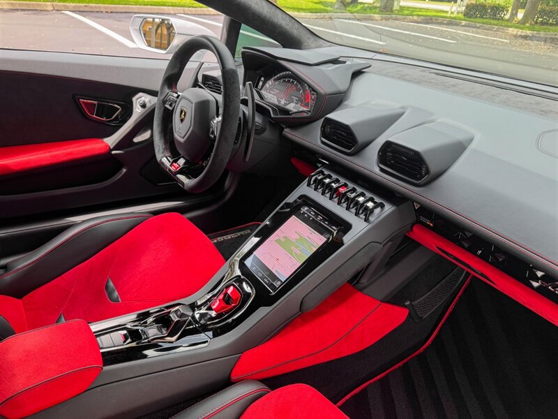 2020 Lamborghini Huracan EVO   - Photo 37 - Bonita Springs, FL 34134