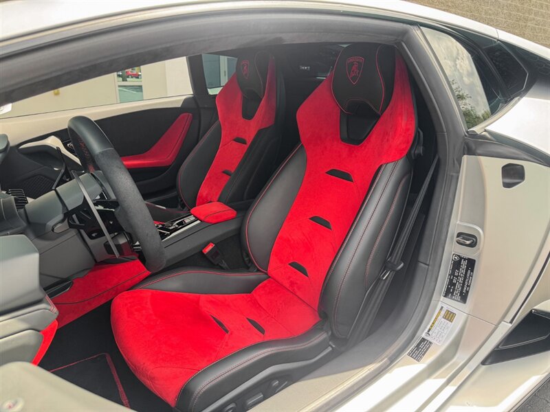 2020 Lamborghini Huracan EVO   - Photo 22 - Bonita Springs, FL 34134