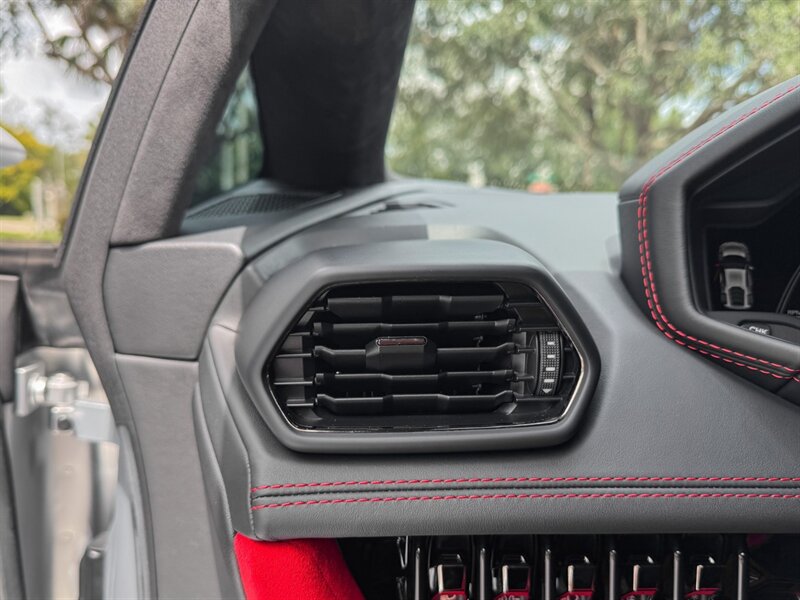 2020 Lamborghini Huracan EVO   - Photo 25 - Bonita Springs, FL 34134