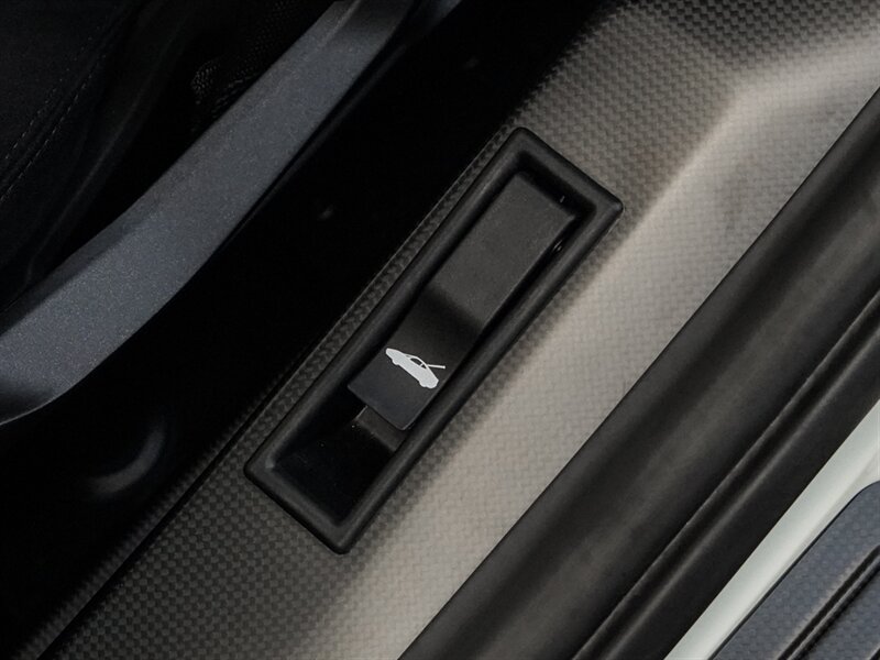 2020 Ferrari 488 Pista - Photo 23 - Bonita Springs, FL 34134