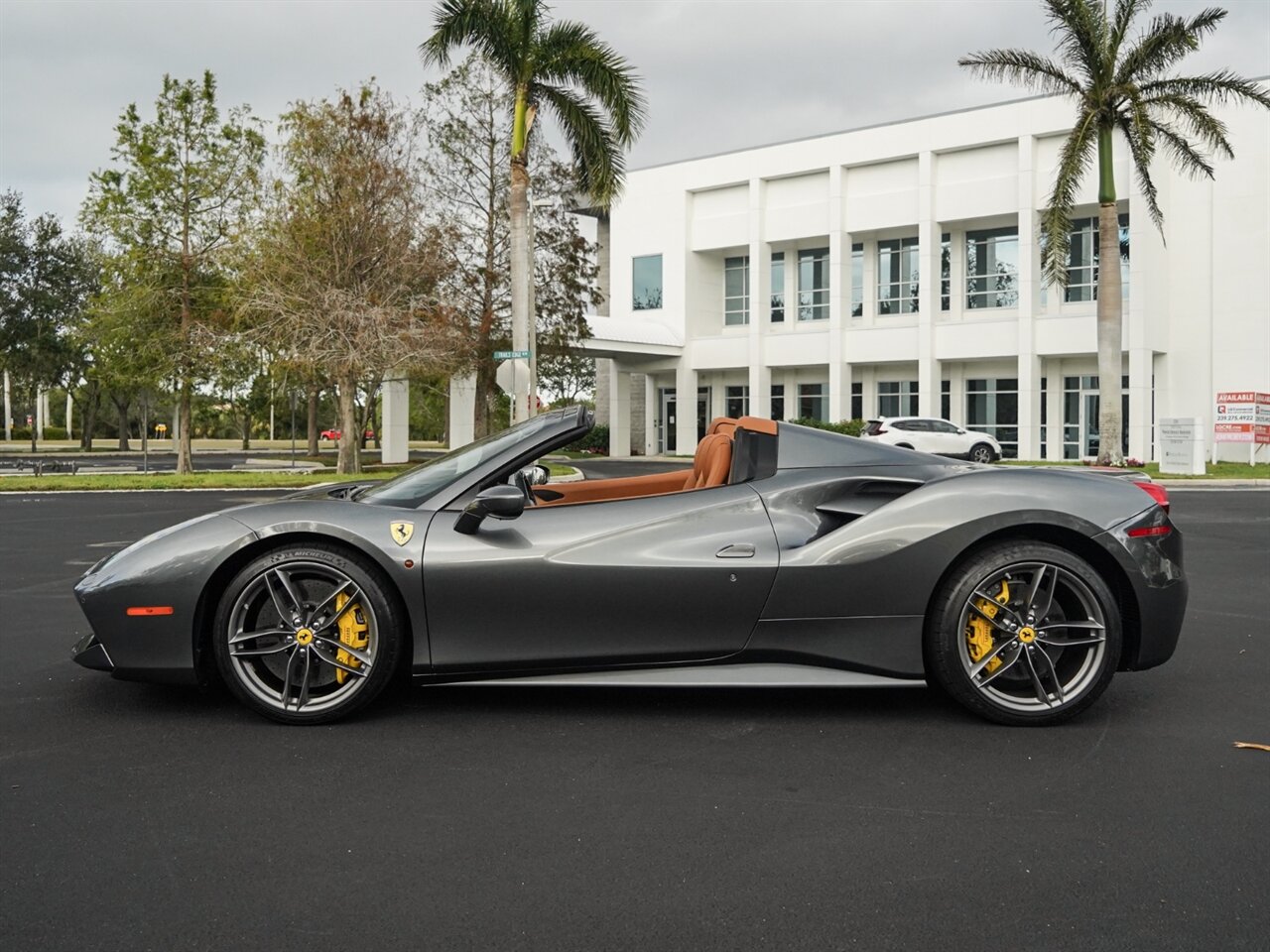 2018 Ferrari 488 Spider   - Photo 41 - Bonita Springs, FL 34134