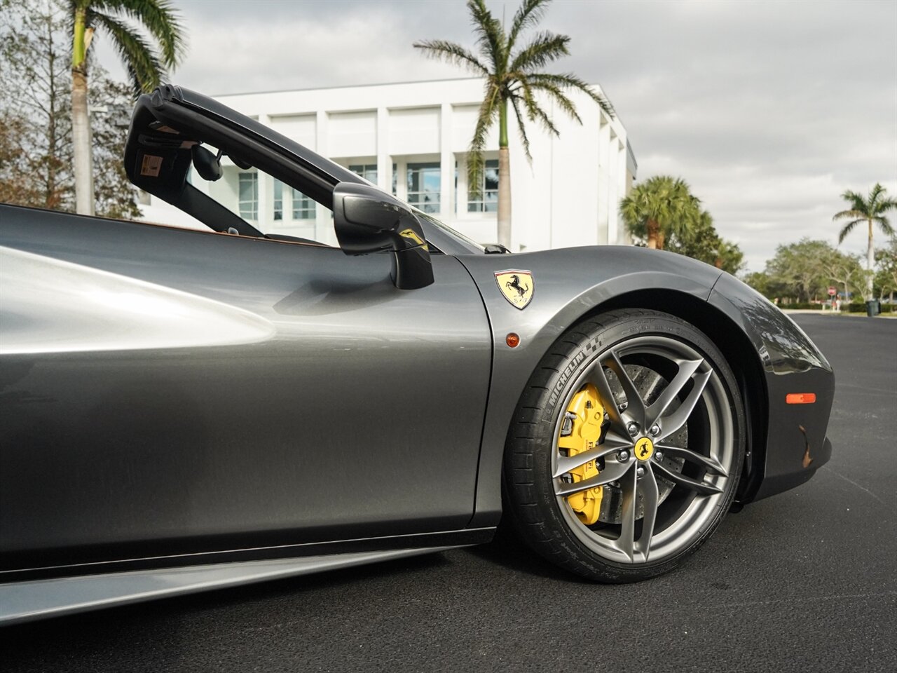 2018 Ferrari 488 Spider   - Photo 65 - Bonita Springs, FL 34134