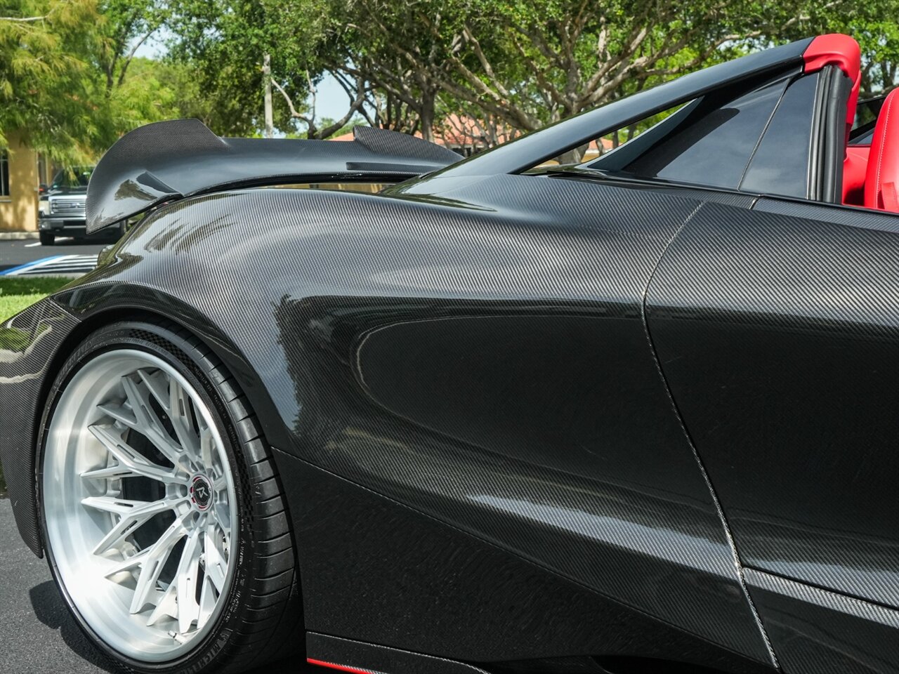 2022 McLaren 720S Spider   - Photo 64 - Bonita Springs, FL 34134